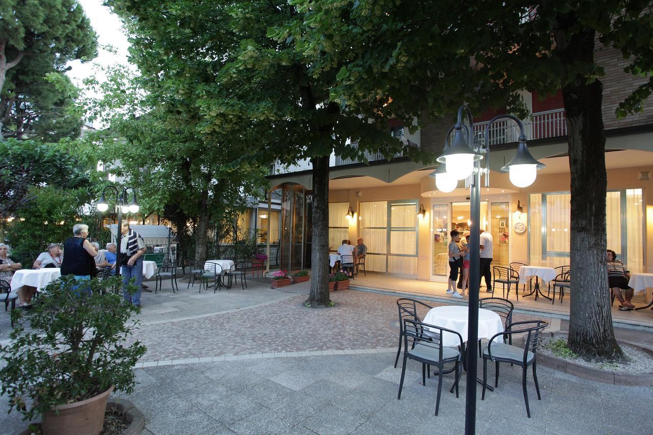 Hotel Santa Maria Cervia Exteriér fotografie